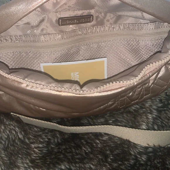 Michael Kors Rae Metallic Rose Gold Belt/Bum Bag-NWT - Picture 8 of 11